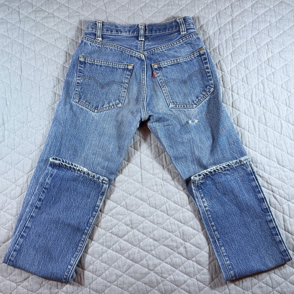Vintage Levi’s Women’s Classic Straight Leg Denim Jeans Size 24